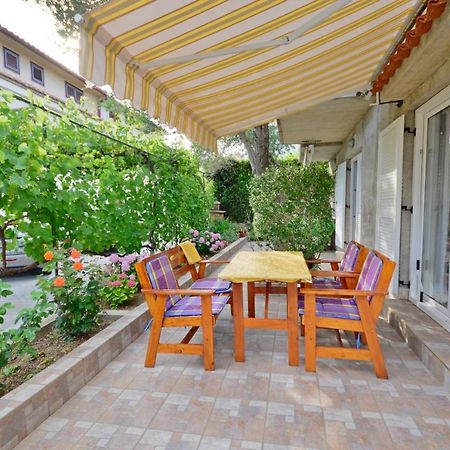 Apartments Blazenka Banjol Ngoại thất bức ảnh