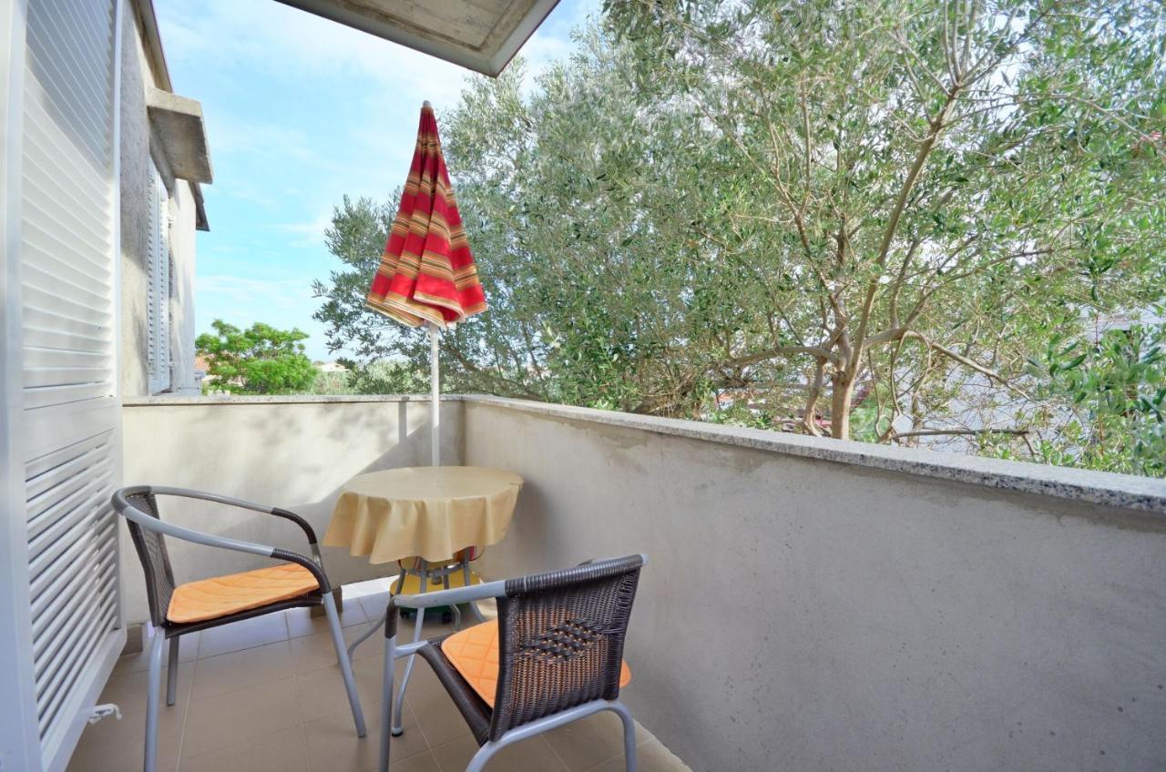 Apartments Blazenka Banjol Ngoại thất bức ảnh
