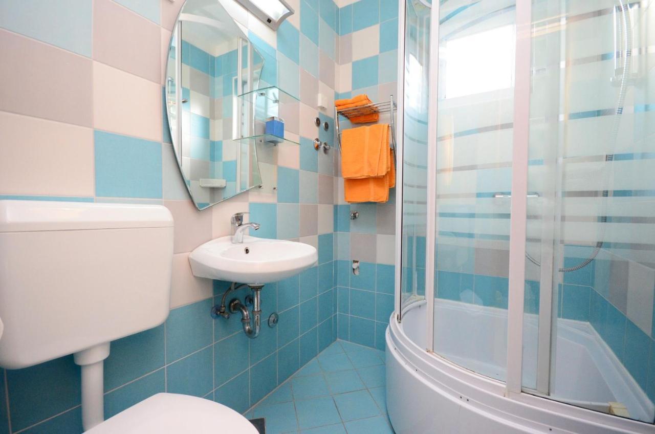 Apartments Blazenka Banjol Ngoại thất bức ảnh