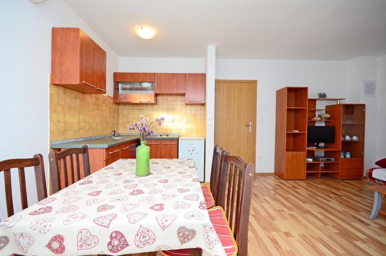 Apartments Blazenka Banjol Ngoại thất bức ảnh