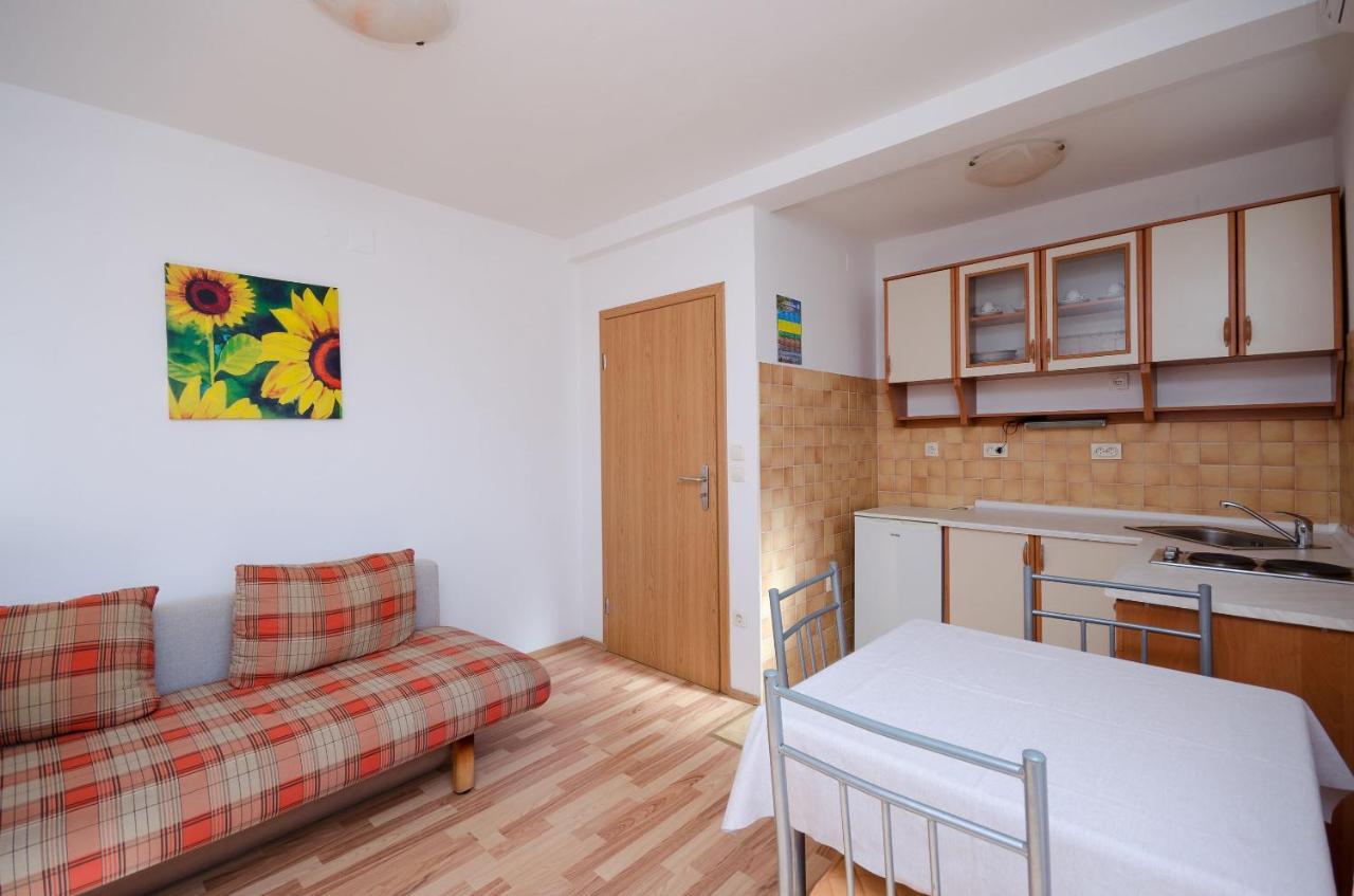 Apartments Blazenka Banjol Ngoại thất bức ảnh